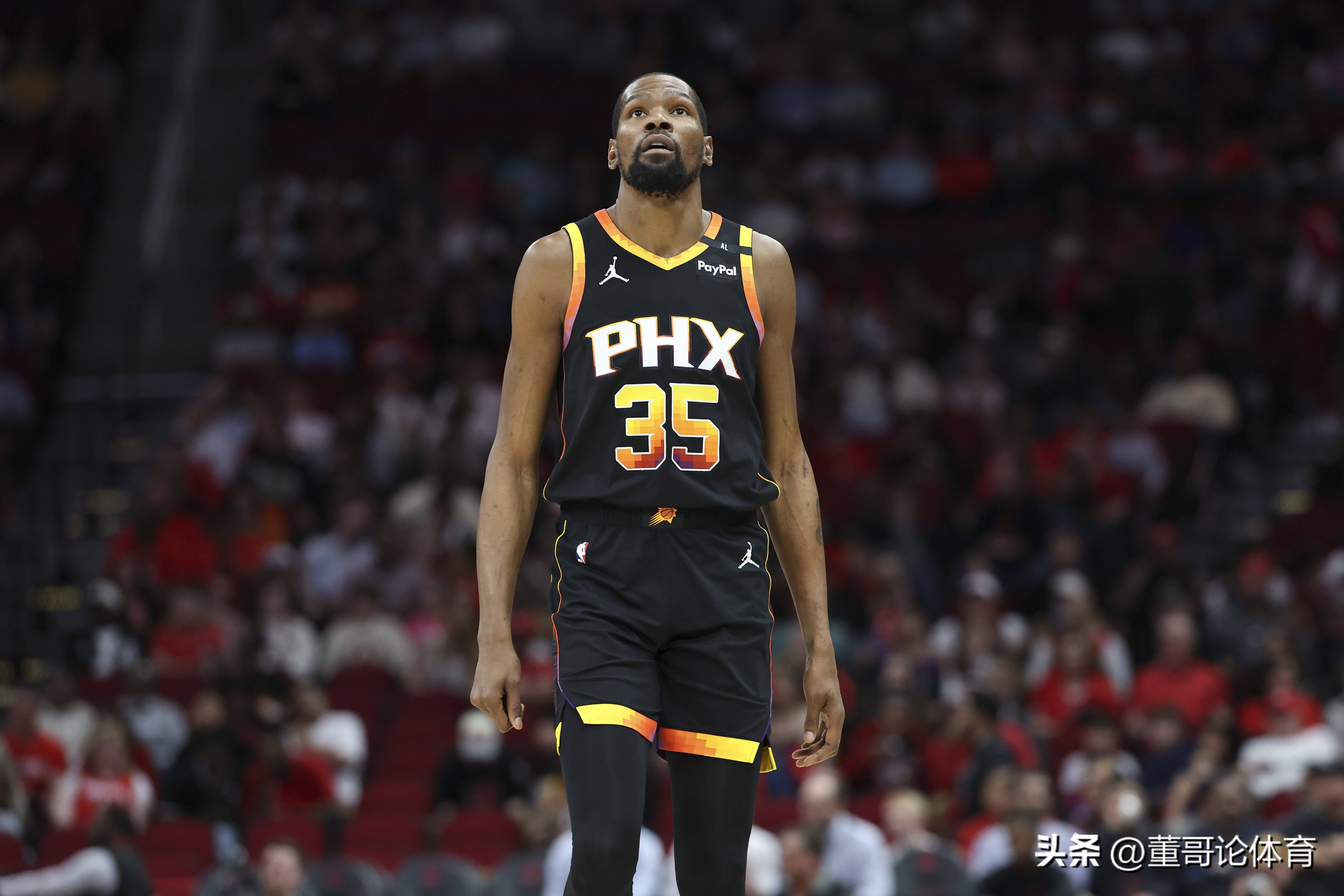 形势不妙！雄鹿7连败现存联盟最长，排名跌至东部第11（警报拉响！雄鹿吞下7连败成联盟现役最长，东部排名跌至第11）