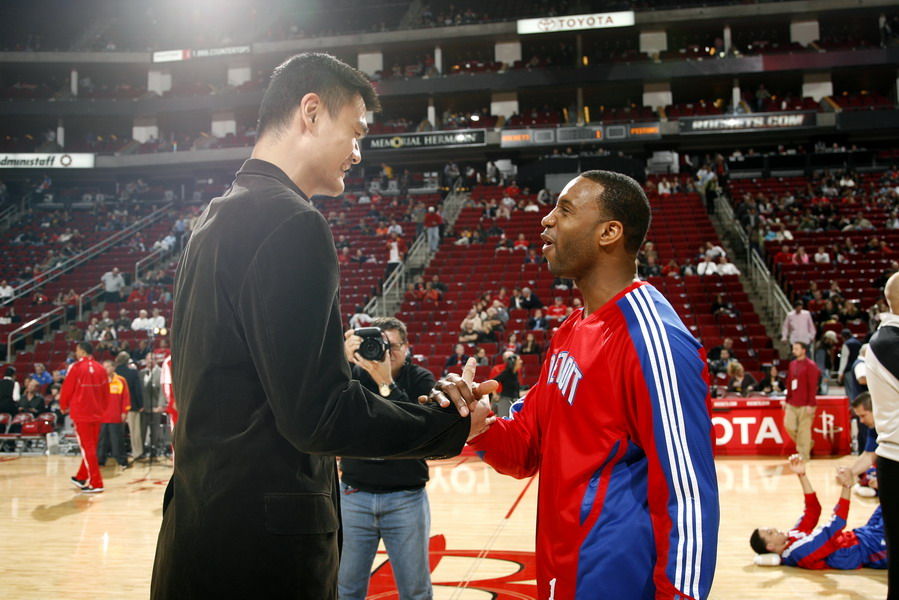 欧协联积分榜：斯特拉斯堡领跑，水晶宫距前8仅1分（欧协联积分形势：斯特拉斯堡领衔，水晶宫距前八仅差1分）