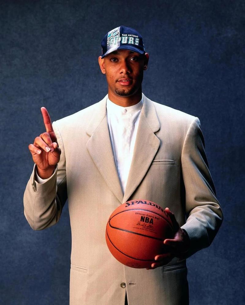 入不了安帅法眼，安东尼本赛季已贡献5球2助，仍未被安帅征召（赛季5球2助仍难打动安帅，安东尼依旧未获征召）